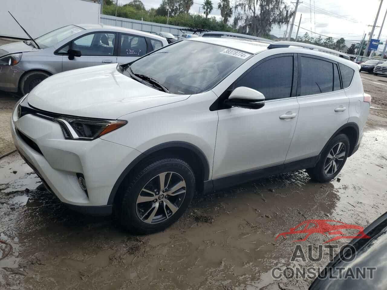 TOYOTA RAV4 2018 - JTMWFREV9JJ210898