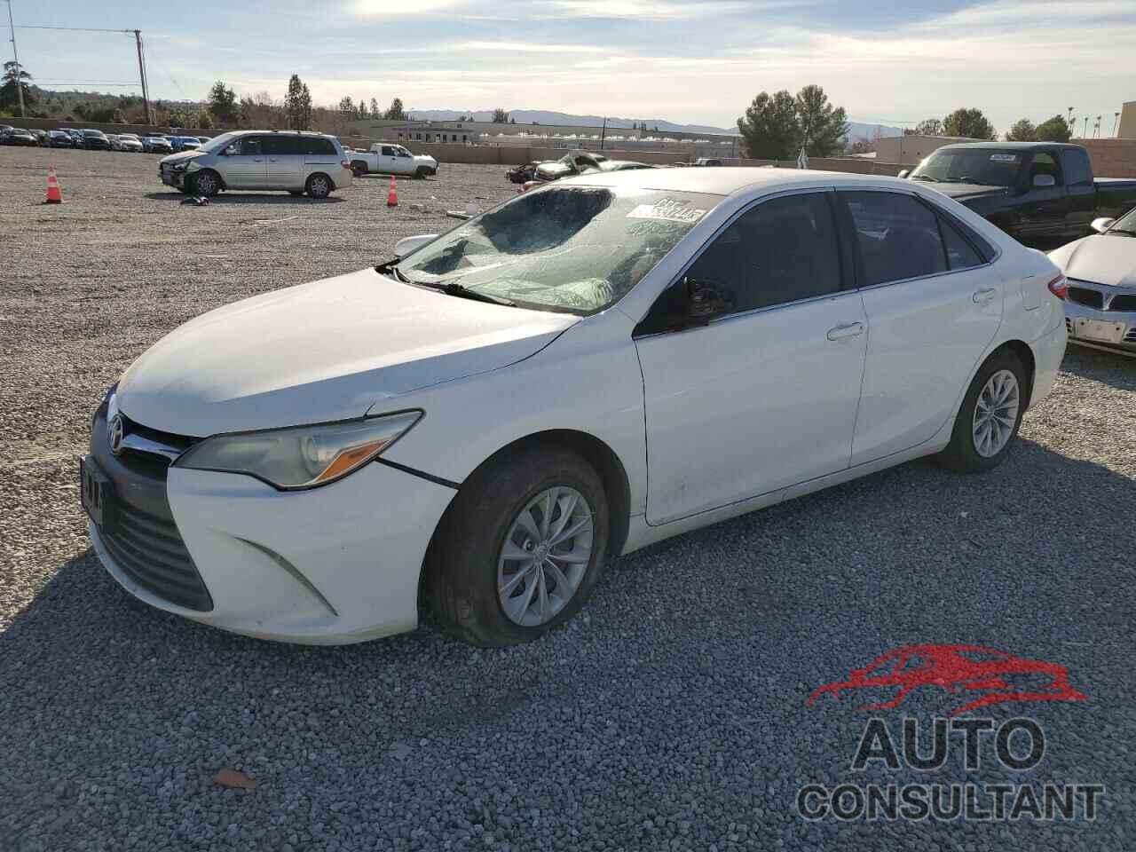 TOYOTA CAMRY 2016 - 4T4BF1FK3GR555728