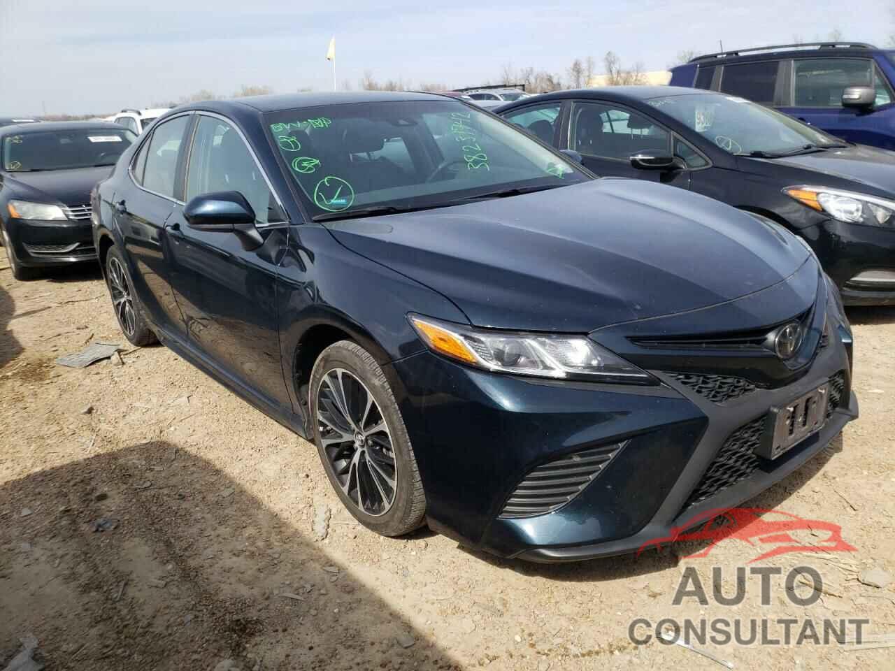 TOYOTA CAMRY 2018 - 4T1B11HK4JU559705