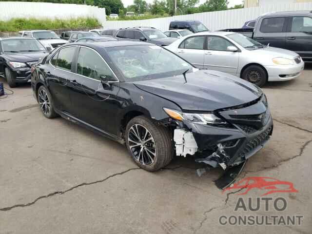 TOYOTA CAMRY 2018 - JTNB11HK4J3010415