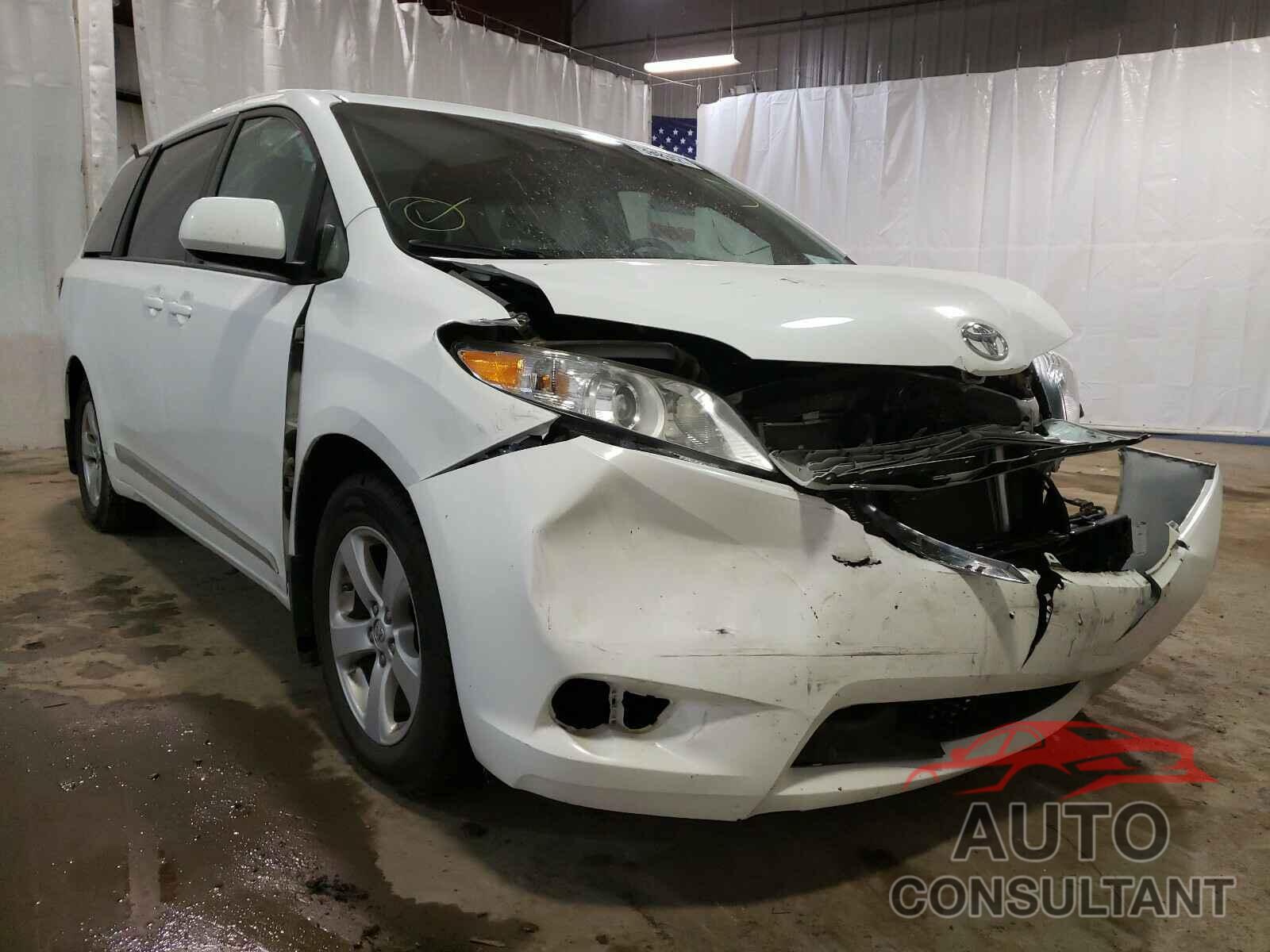 TOYOTA SIENNA 2017 - 5TDKZ3DC2HS863508