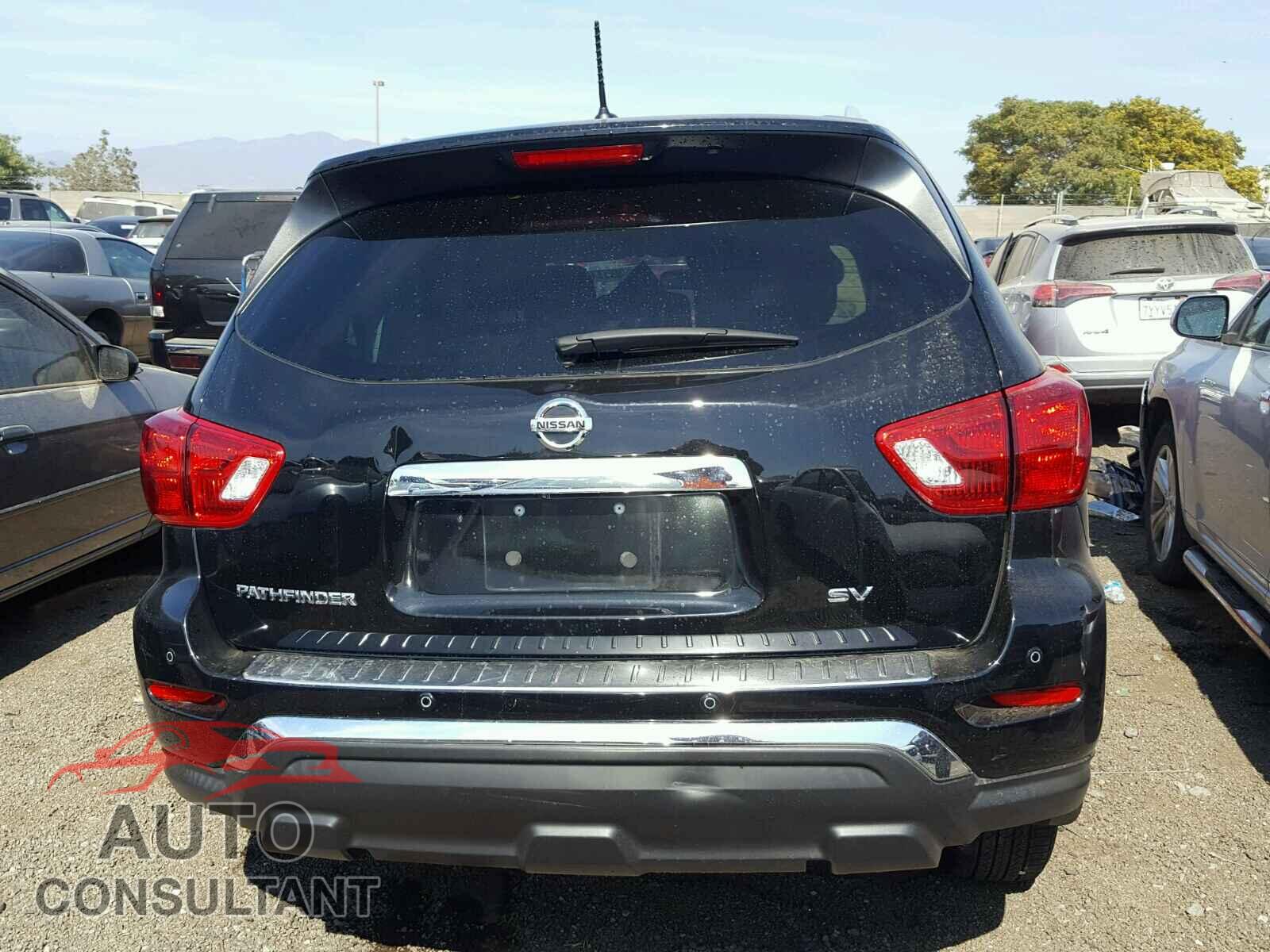 NISSAN PATHFINDER 2017 - 5N1DR2MN8HC629472