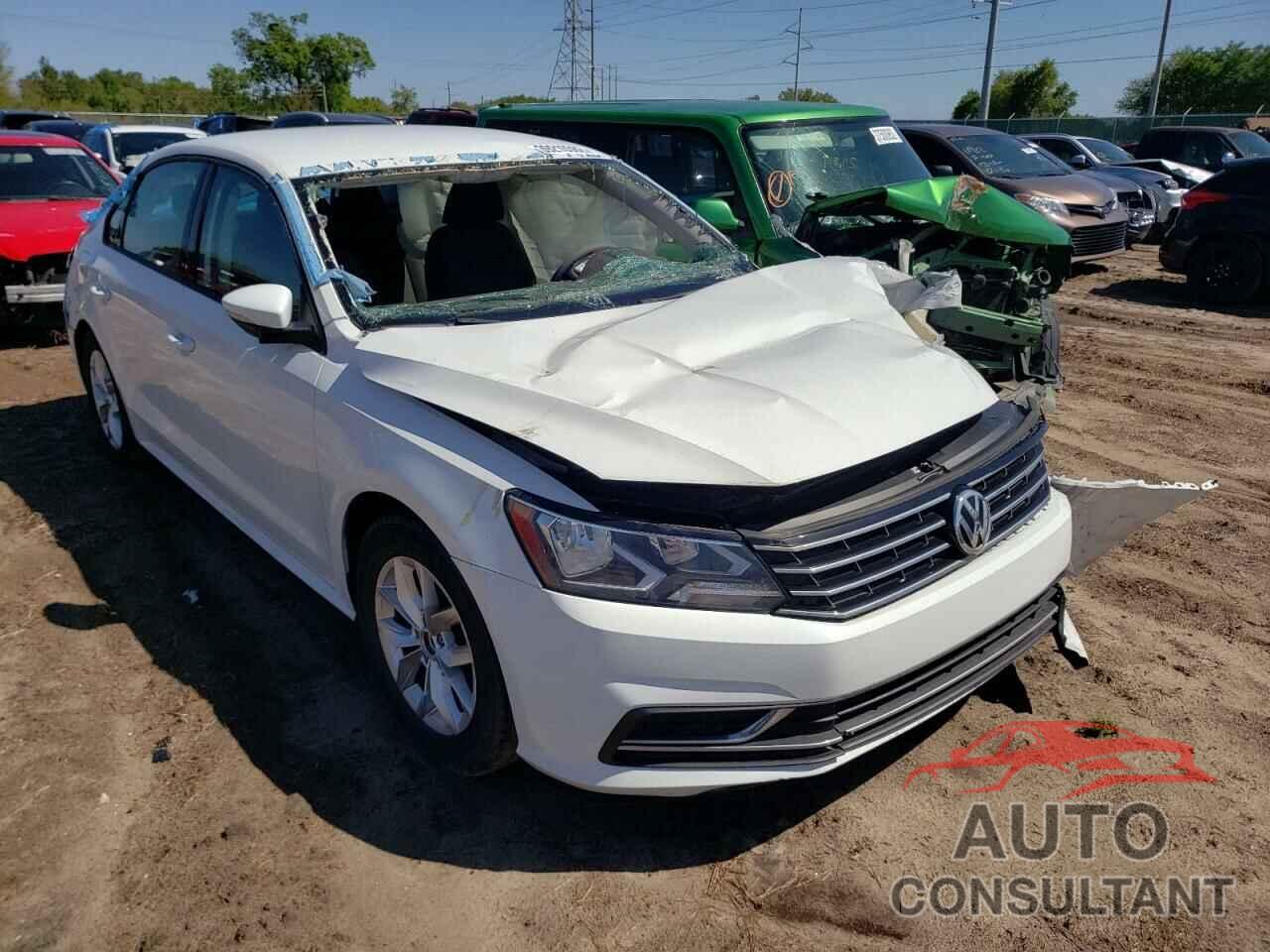 VOLKSWAGEN PASSAT 2018 - 1VWAA7A30JC026162