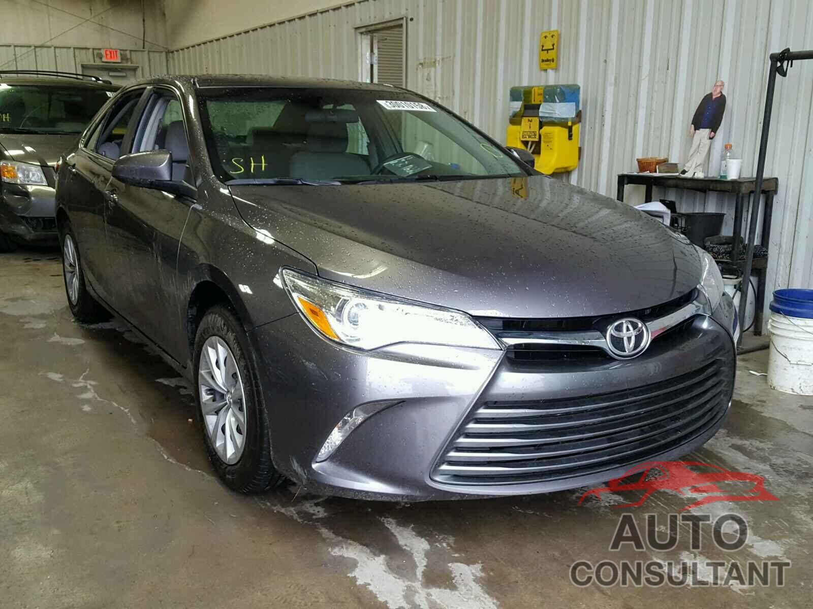 TOYOTA CAMRY 2016 - 4T4BF1FK2GR576148