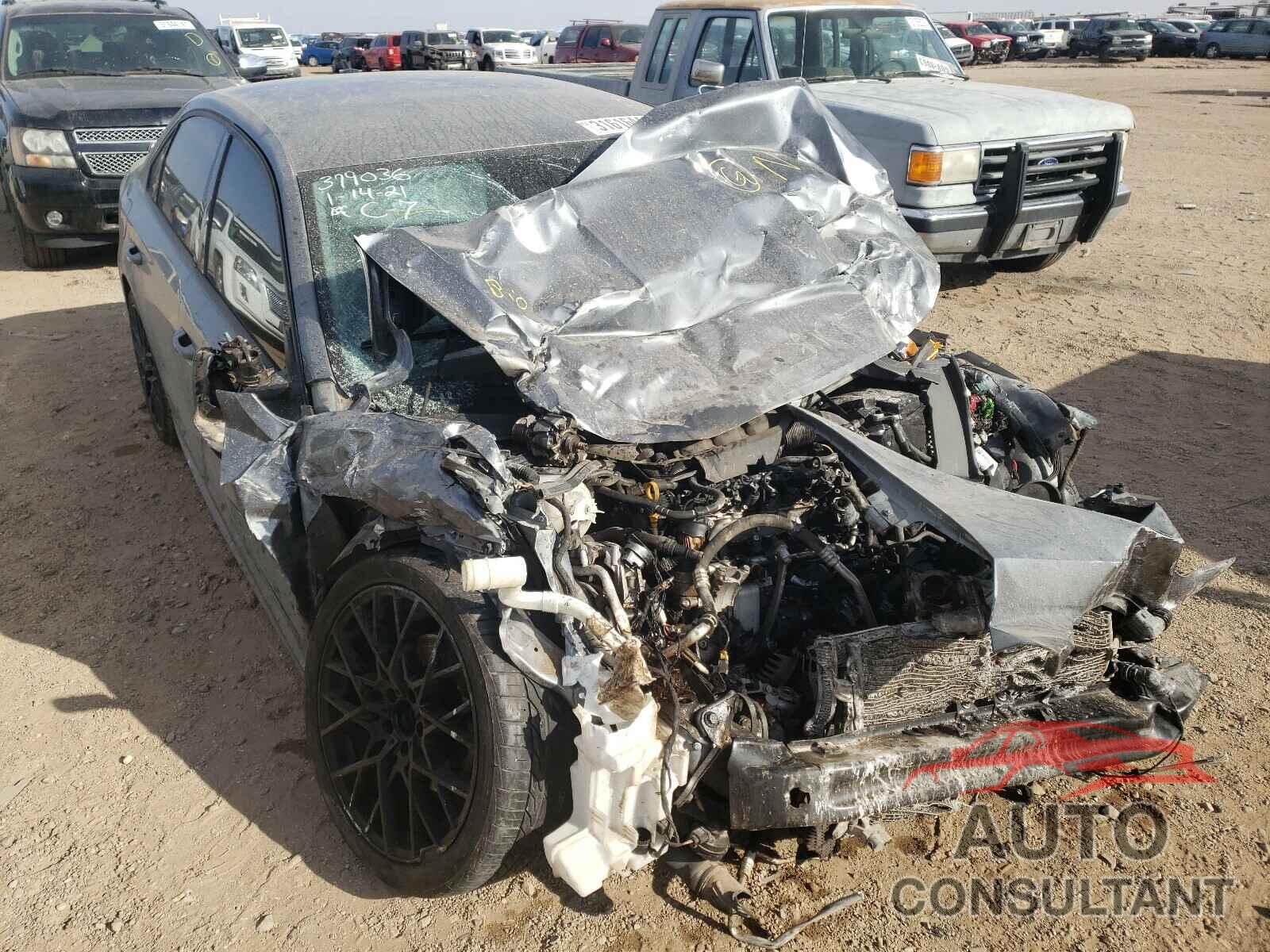 VOLKSWAGEN PASSAT 2018 - 1VWAA7A35JC032510