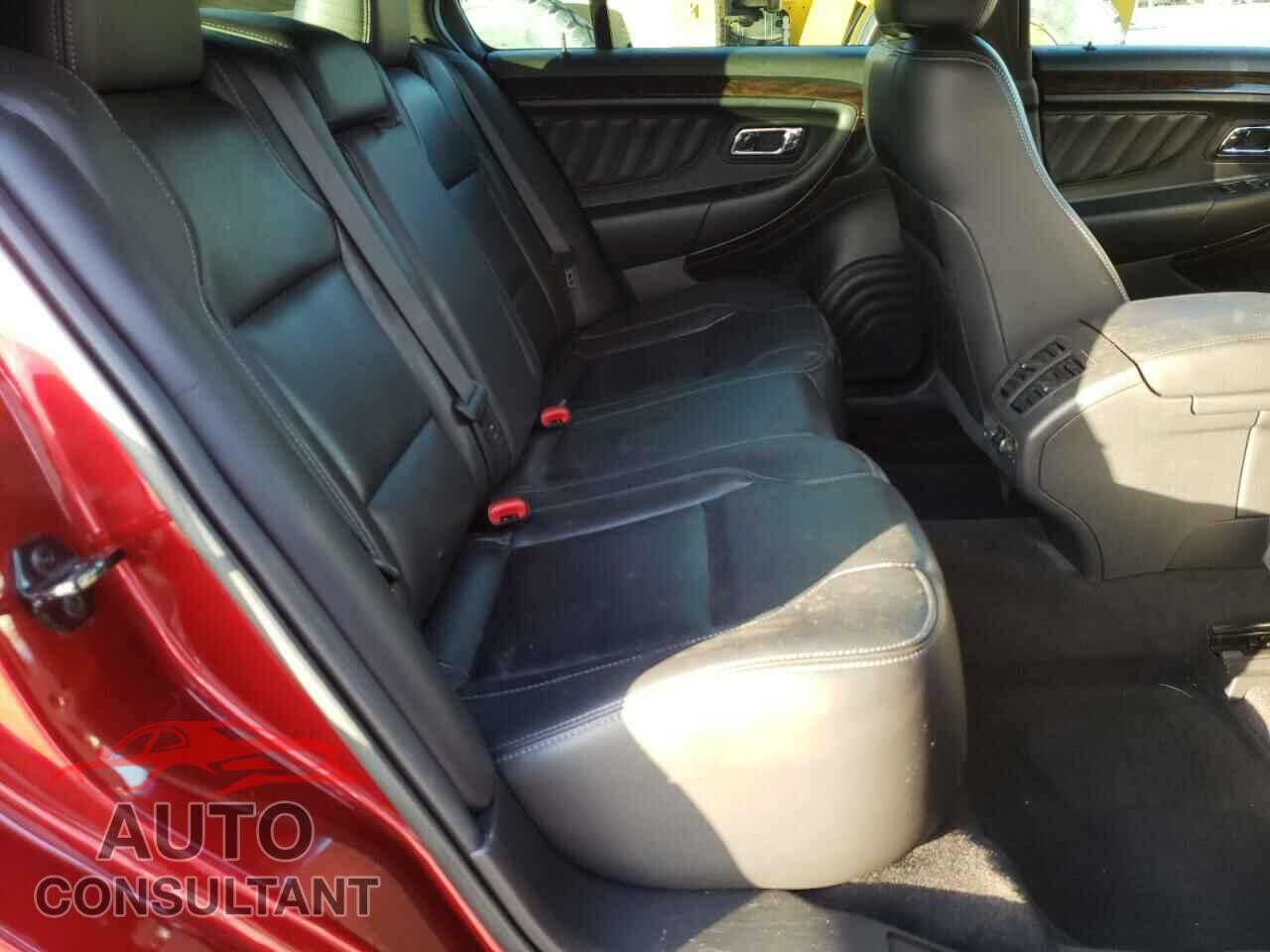 FORD TAURUS 2018 - 1FAHP2F87JG109514