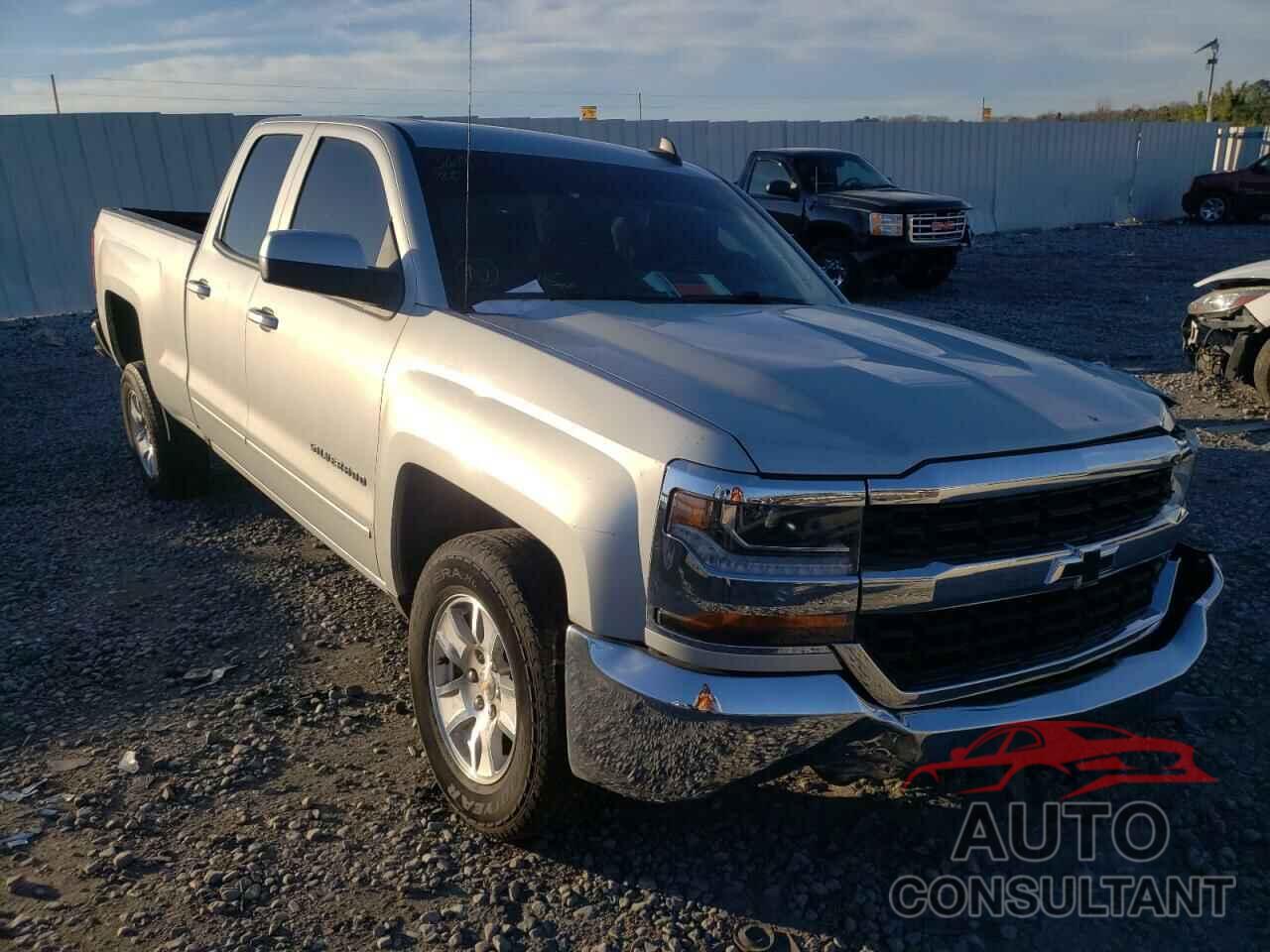 CHEVROLET SILVERADO 2017 - 1GCRCREC4HZ300668