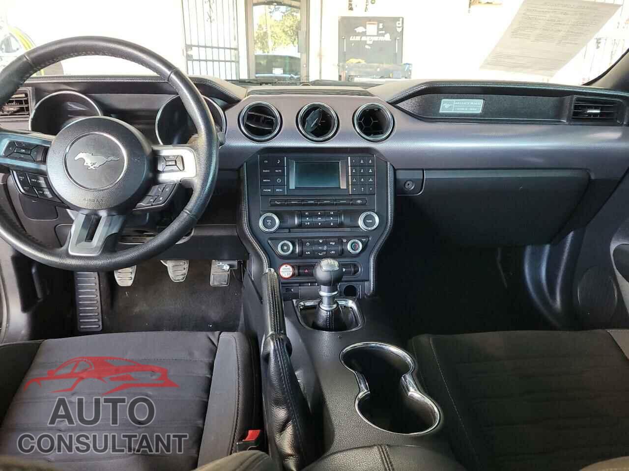 FORD MUSTANG 2016 - 1FA6P8CF2G5283752