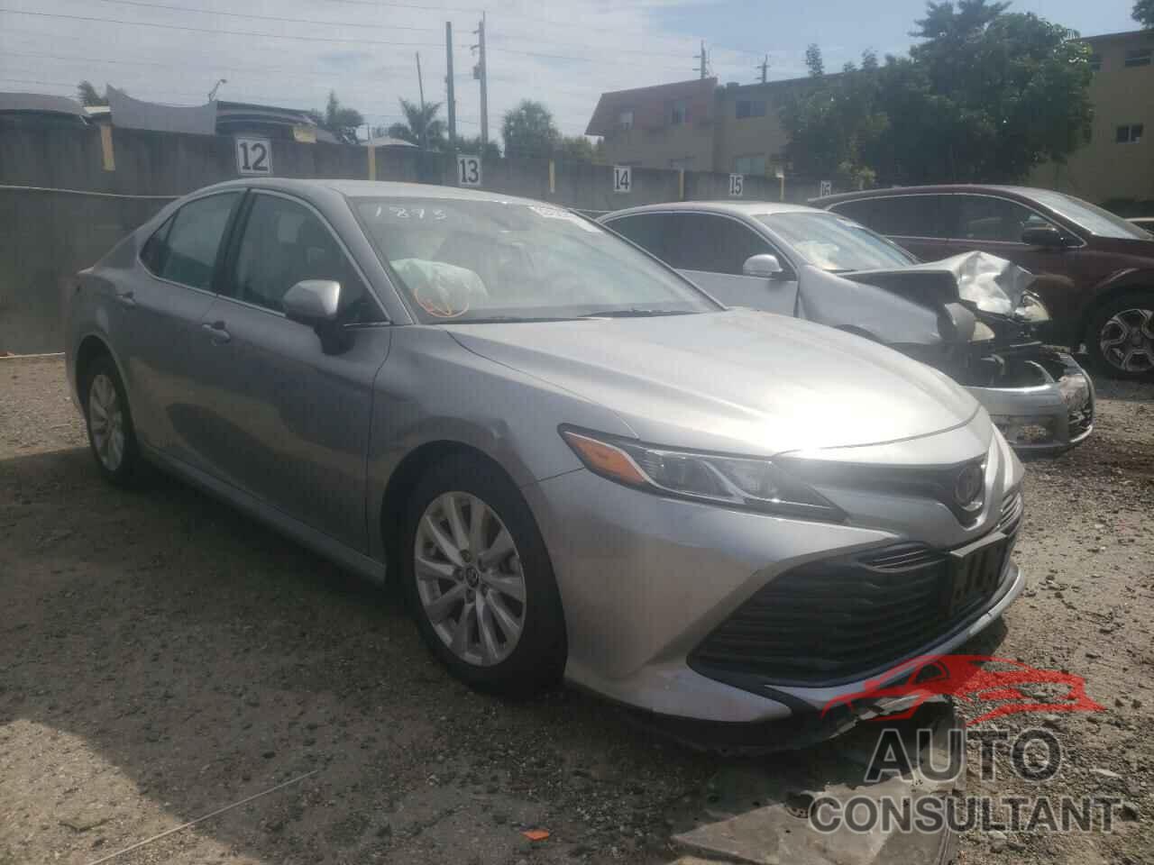 TOYOTA CAMRY 2020 - 4T1C11AK3LU361893
