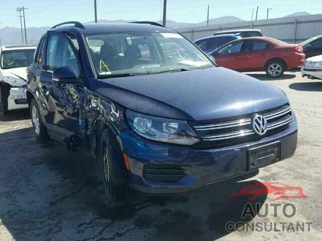 VOLKSWAGEN TIGUAN 2015 - WVGAV7AX0FW553887