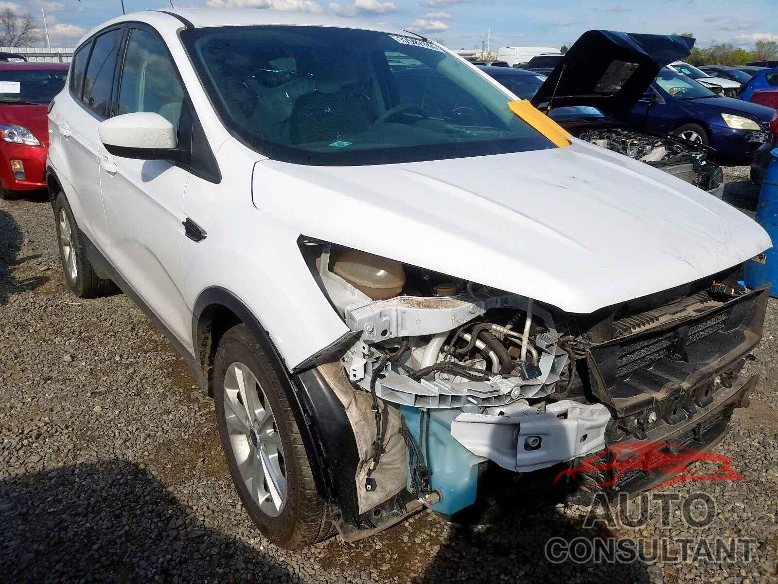 FORD ESCAPE 2017 - JTMBFREV9GJ082878