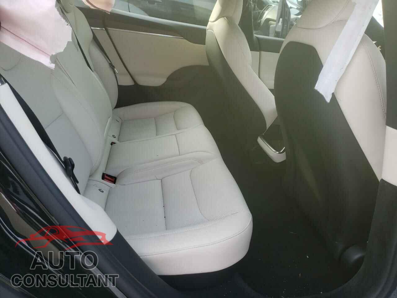 TESLA MODEL S 2021 - 5YJSA1E56MF433314