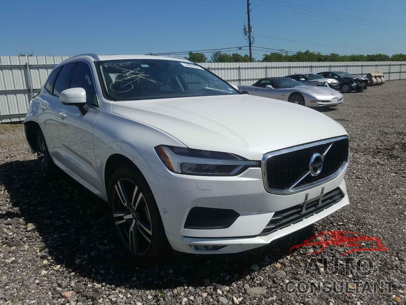 VOLVO XC60 2018 - YV4A22RKXJ1028413