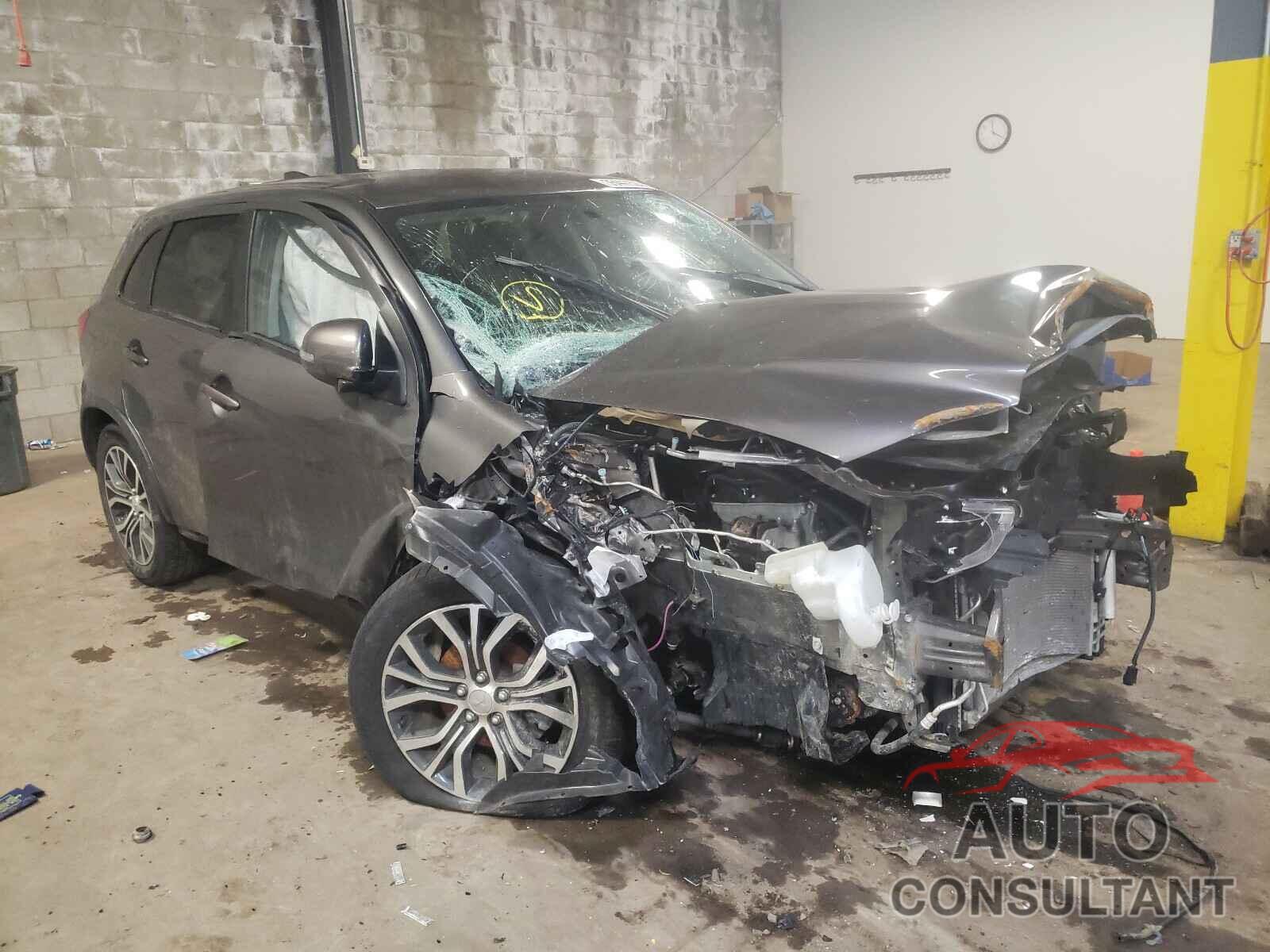 MITSUBISHI OUTLANDER 2019 - JA4AP3AU8KU032560