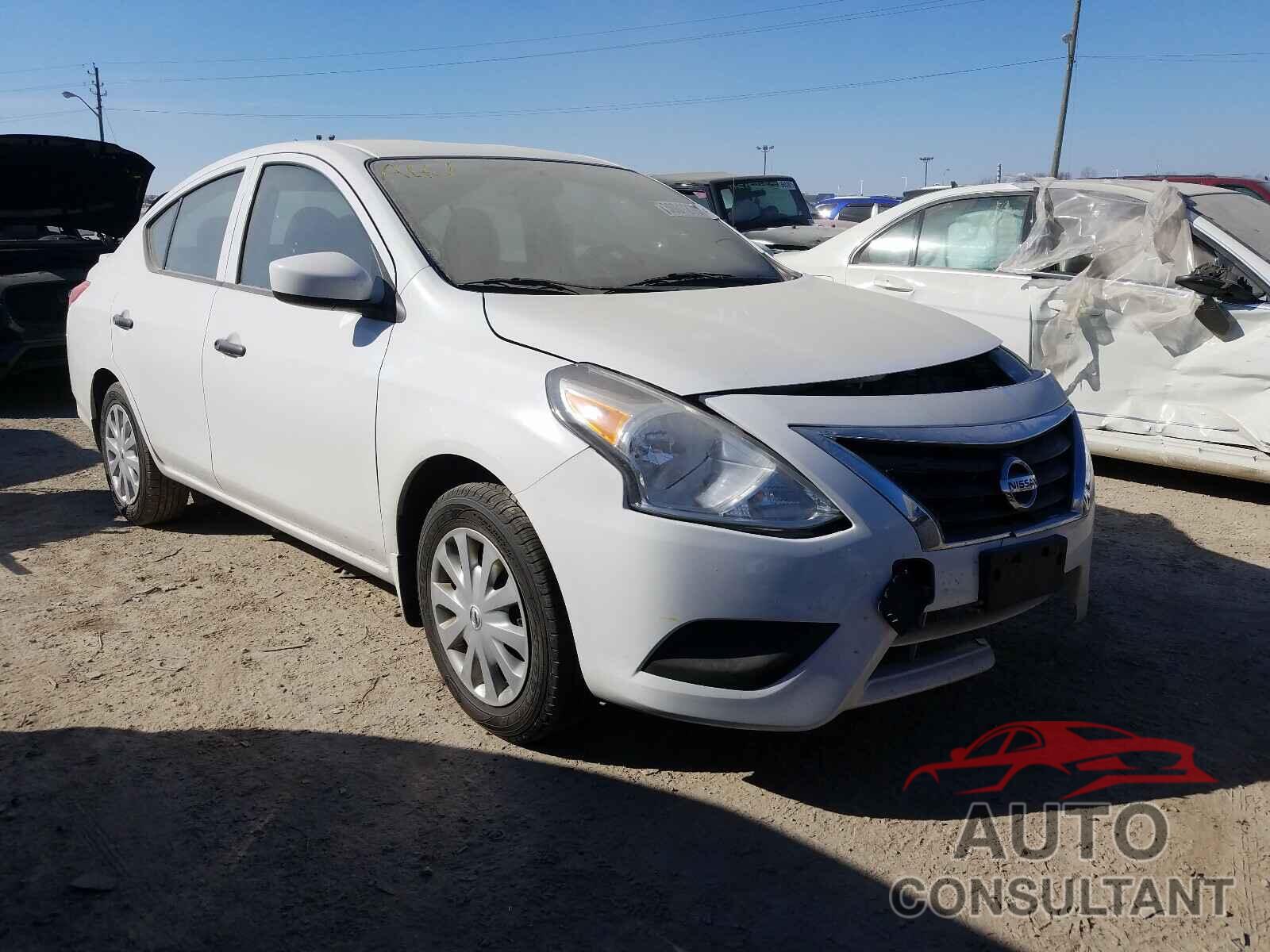 NISSAN VERSA 2018 - 3N1CN7AP0JL840130