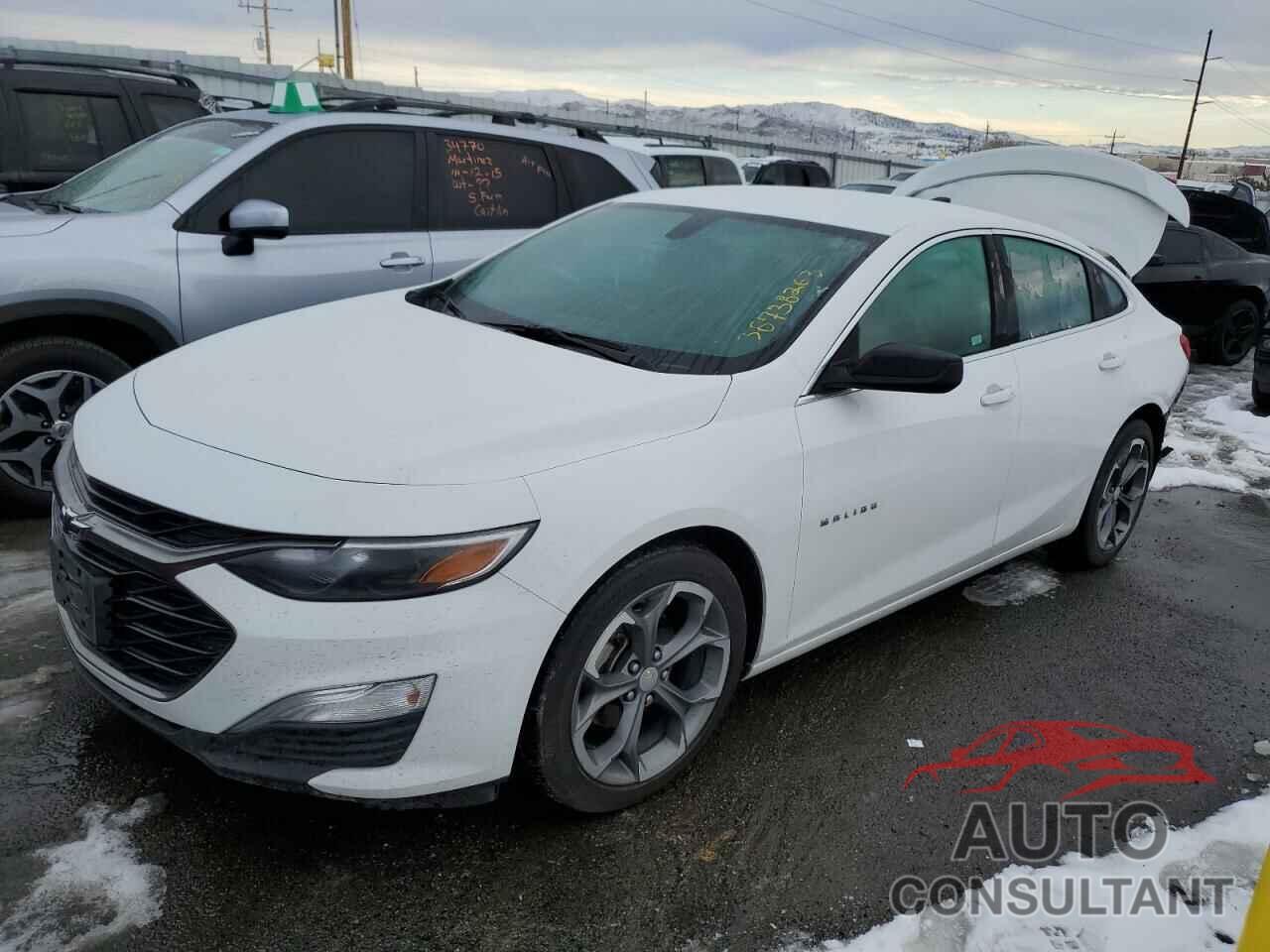 CHEVROLET MALIBU 2019 - 1G1ZG5ST2KF197205