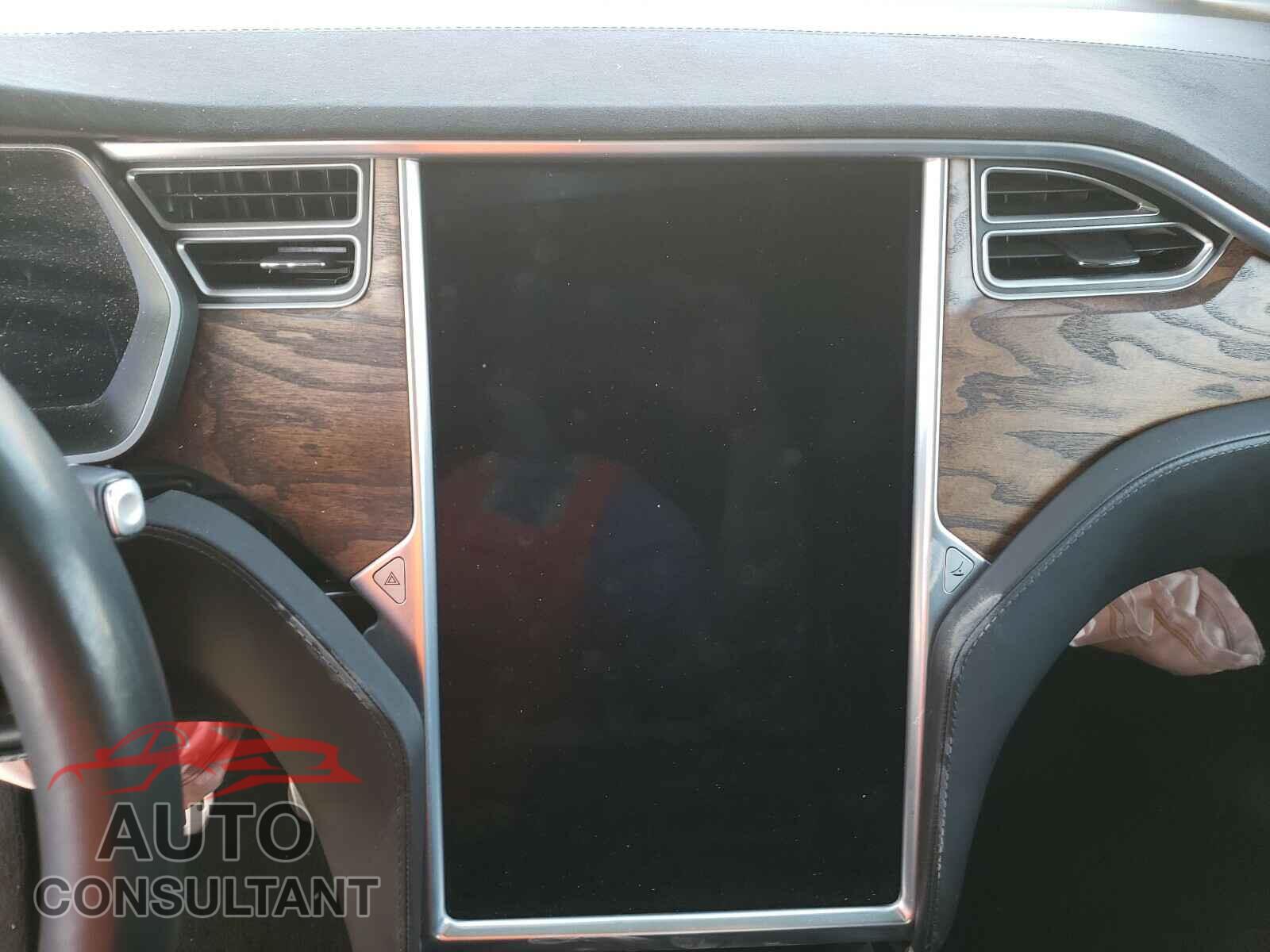 TESLA MODEL X 2017 - 5YJXCBE44HF054458