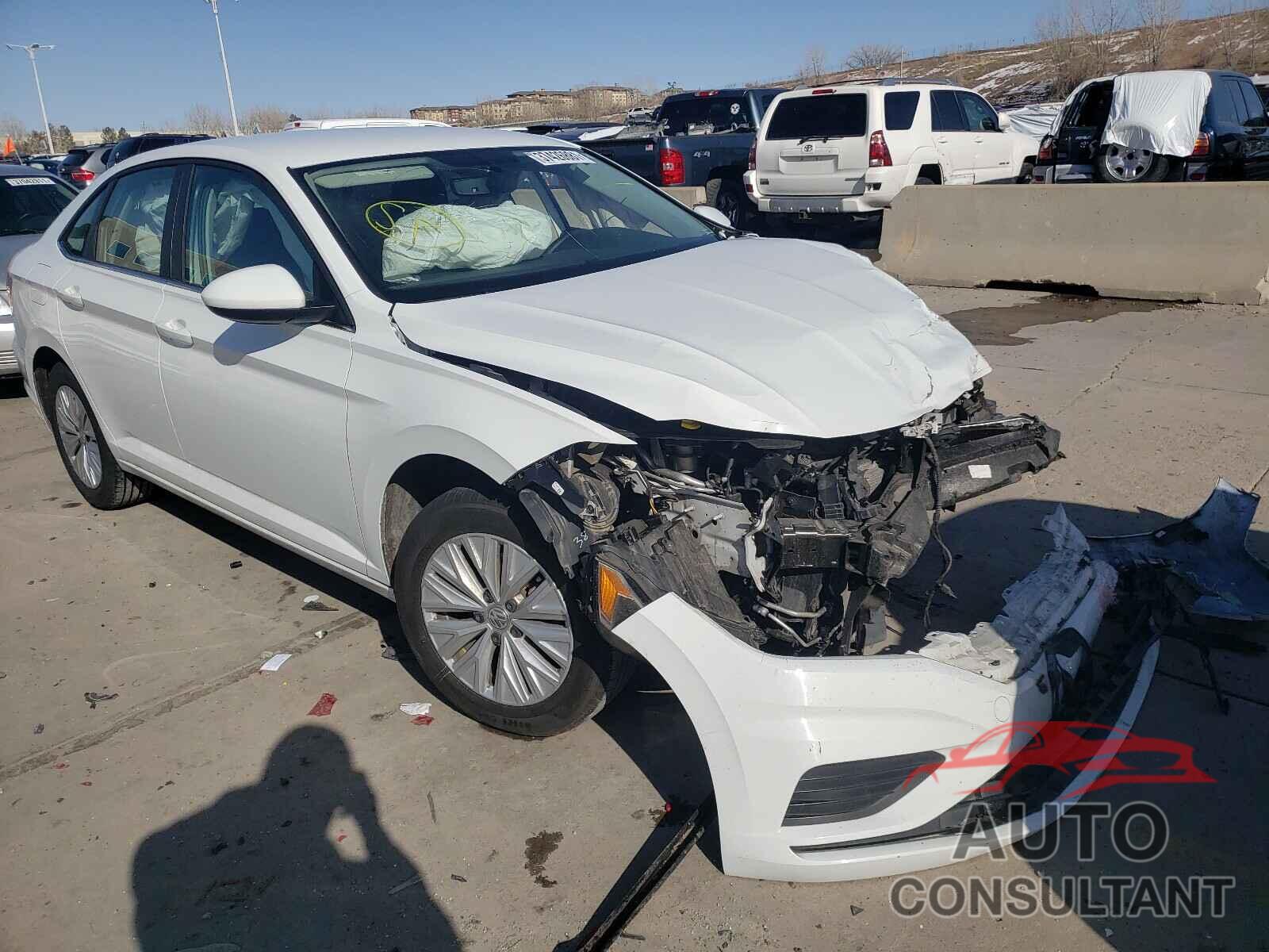 VOLKSWAGEN JETTA 2019 - 3VWN57BU3KM187456