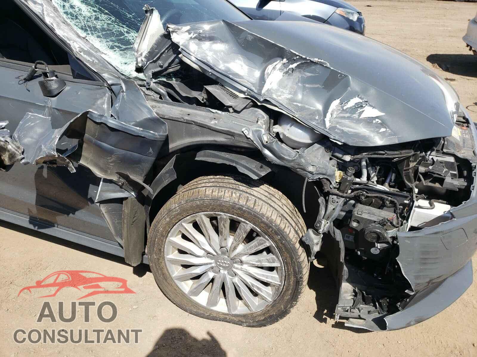AUDI A3 2017 - WAUUPBFF0HA060044