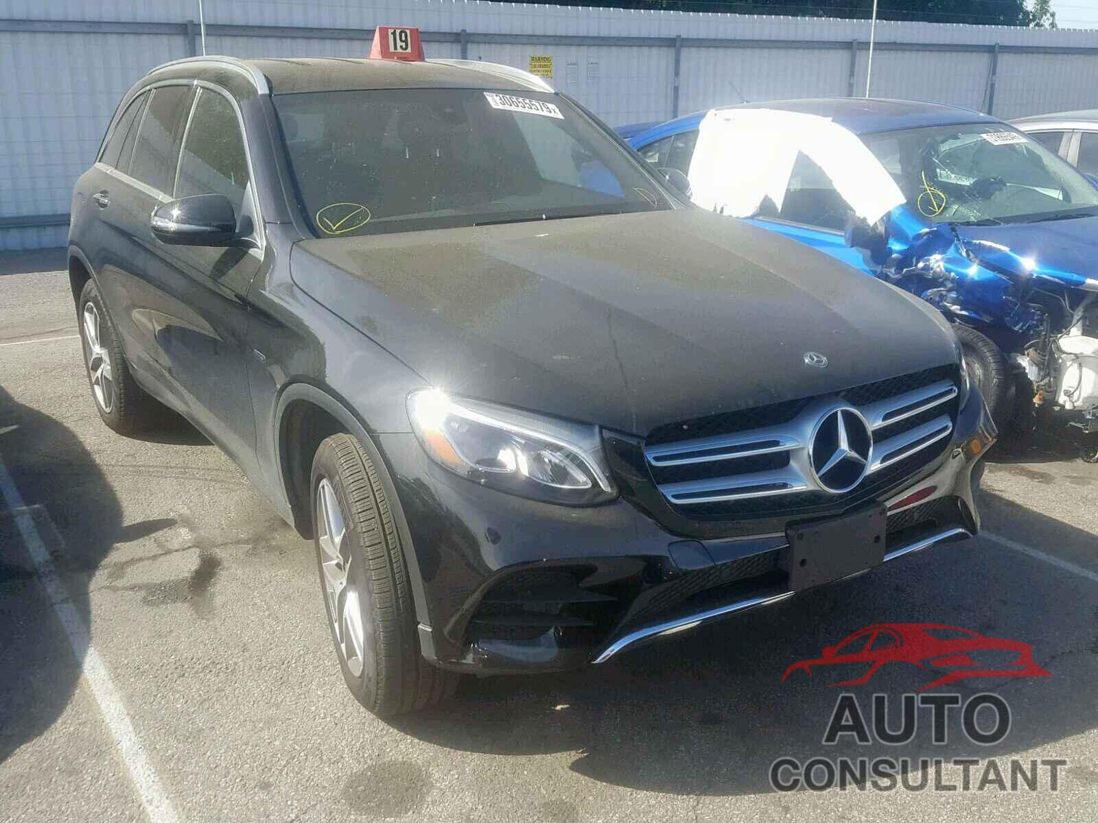 MERCEDES-BENZ GLC 350E 2018 - 000D84LF2JH339607