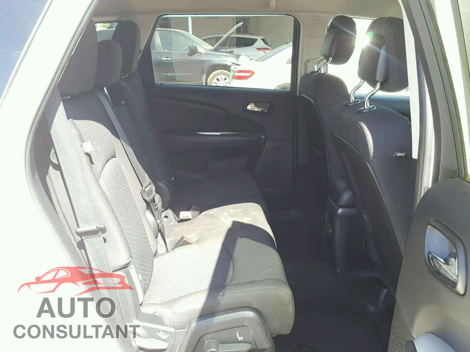 DODGE JOURNEY 2017 - 3C4PDCBG5HT576356