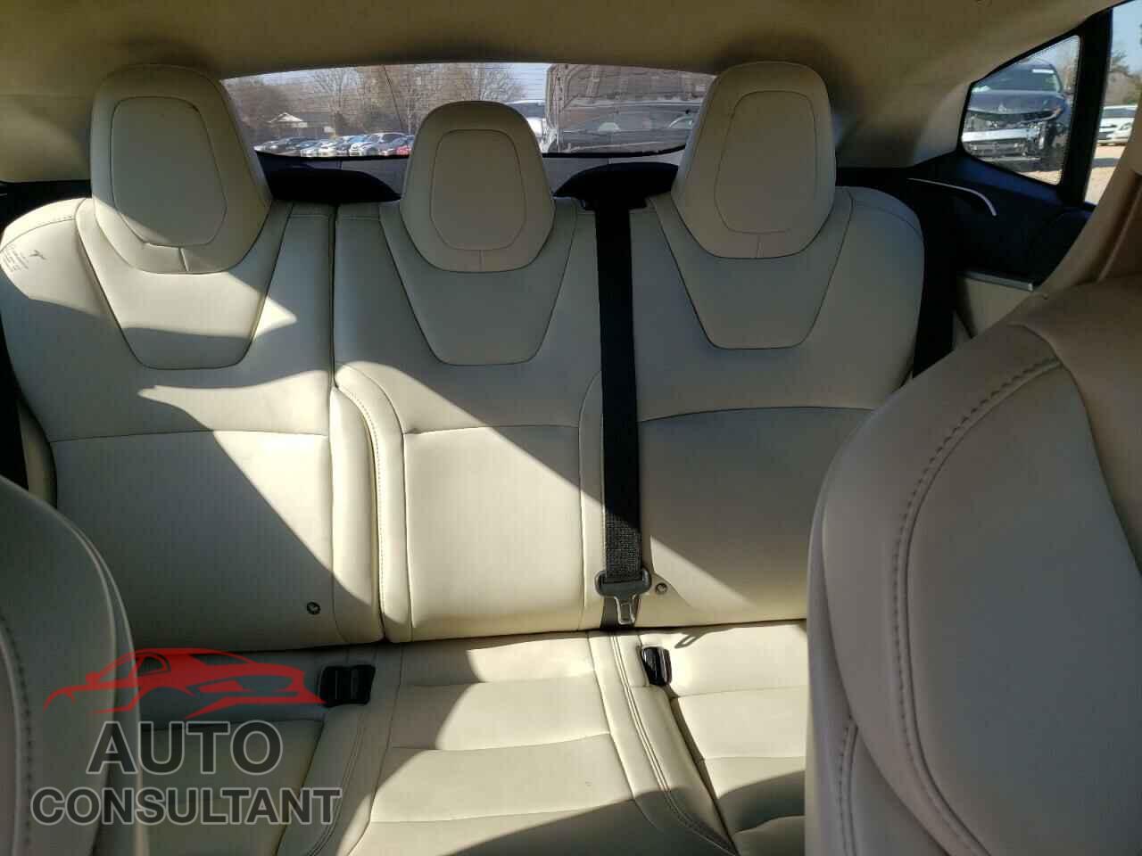 TESLA MODEL S 2017 - 5YJSA1E21HF214708
