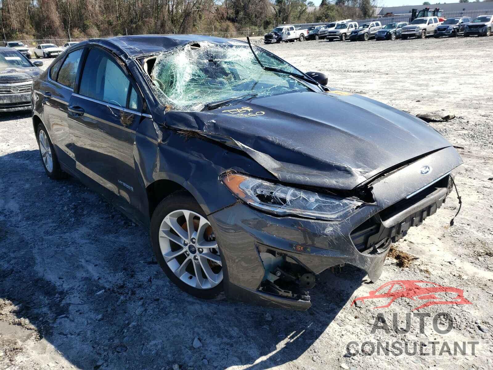 FORD FUSION 2019 - 3FA6P0LU4KR242075