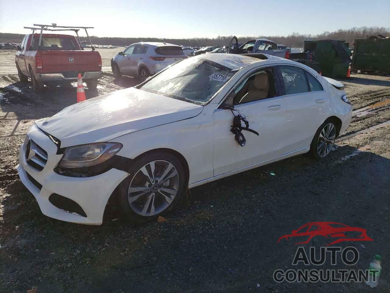 MERCEDES-BENZ C-CLASS 2018 - 55SWF4JBXJU280270