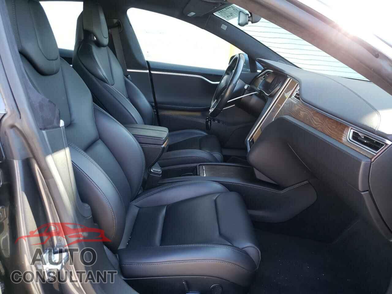 TESLA MODEL S 2018 - 5YJSA1E4XJF247732