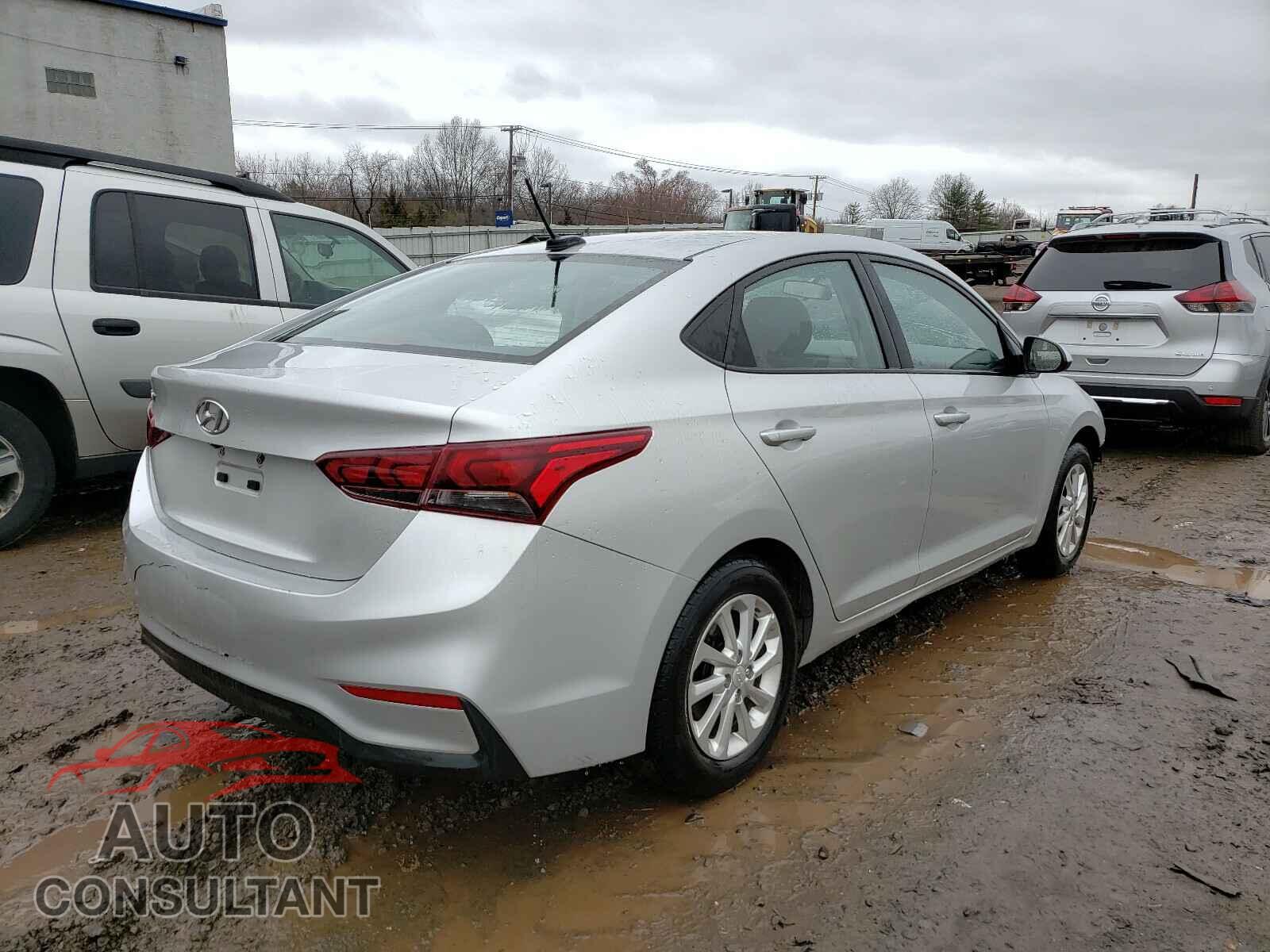 HYUNDAI ACCENT 2018 - 3KPC24A33JE012787
