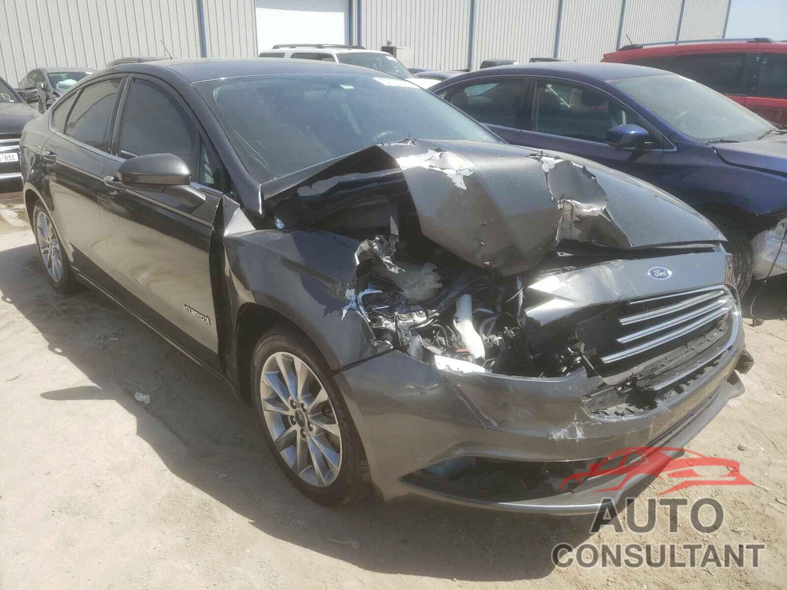 FORD FUSION 2017 - 3FA6P0LU5HR358605