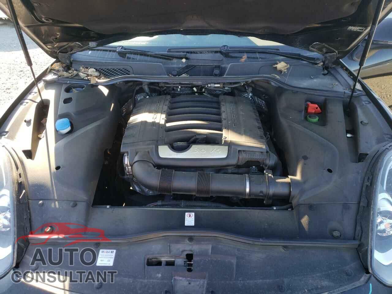 PORSCHE CAYENNE 2017 - WP1AA2A29HKA83150