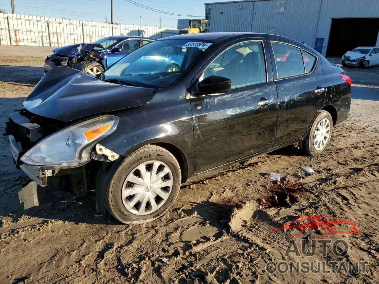 NISSAN VERSA 2019 - 3N1CN7AP0KL851775