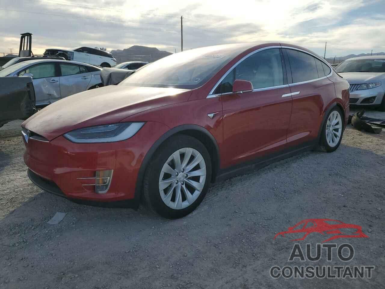 TESLA MODEL X 2018 - 5YJXCAE28JF112201