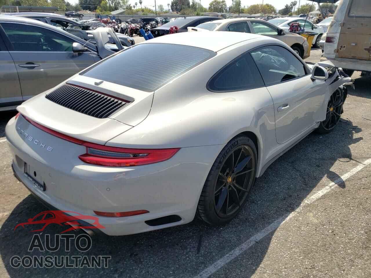 PORSCHE 911 2018 - WP0AB2A90JS123231