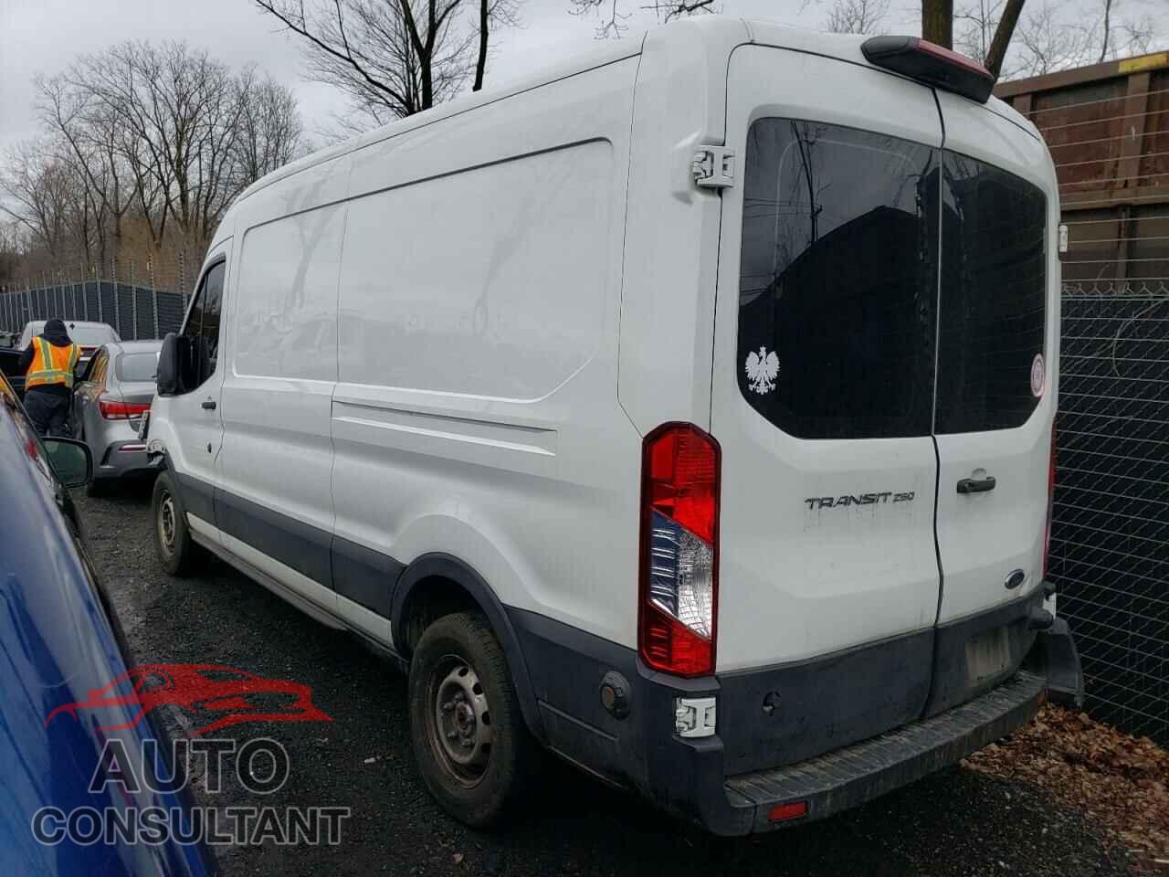 FORD TRANSIT 2019 - 1FTYR2CM9KKA01318