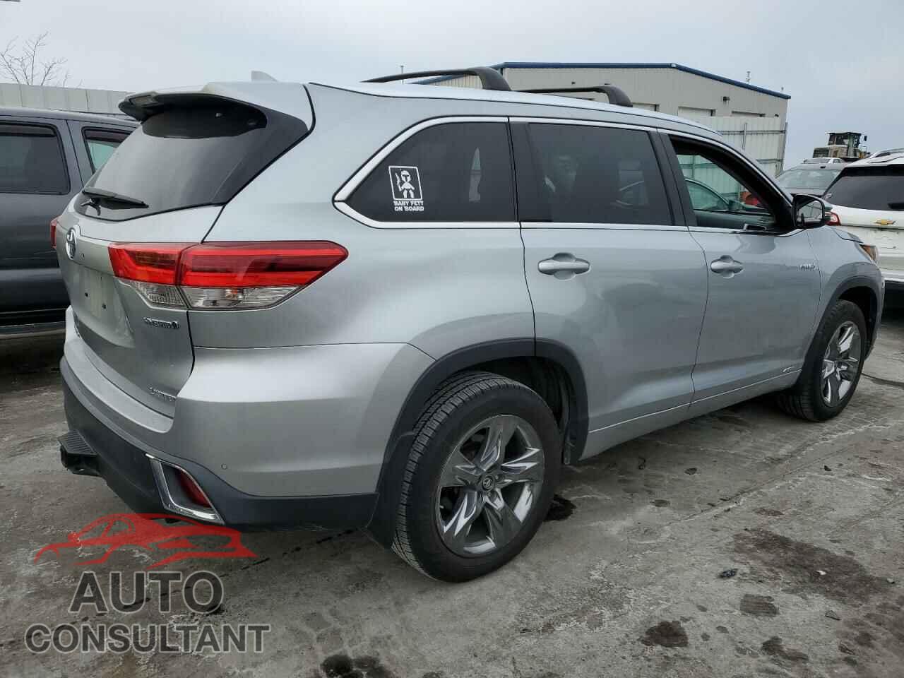 TOYOTA HIGHLANDER 2017 - 5TDDGRFH7HS024013