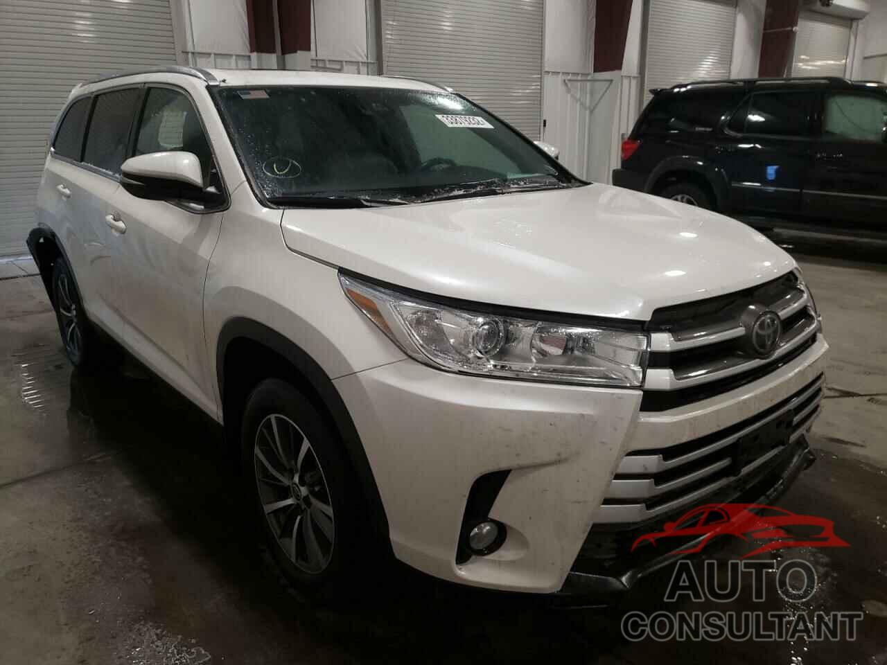 TOYOTA HIGHLANDER 2019 - 5TDJZRFHXKS743261