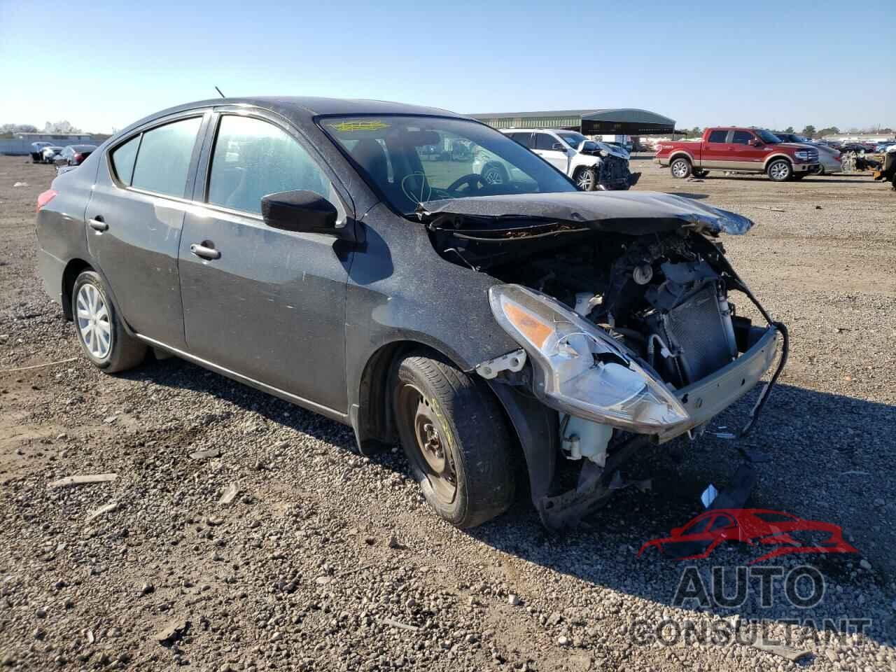 NISSAN VERSA 2017 - 3N1CN7AP8HL895421