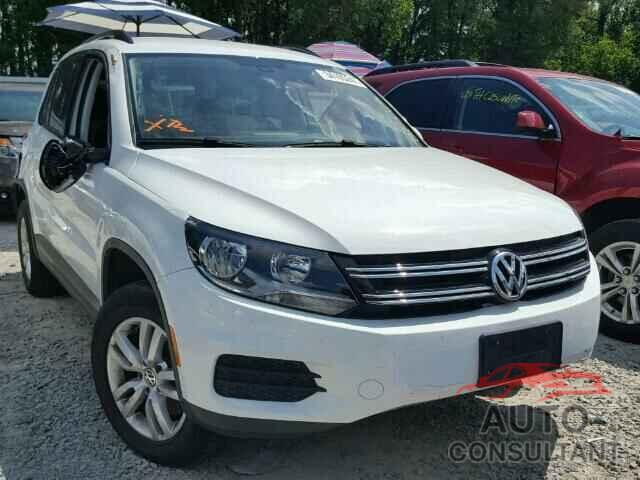 VOLKSWAGEN TIGUAN 2016 - WVGAV7AX7GW583406