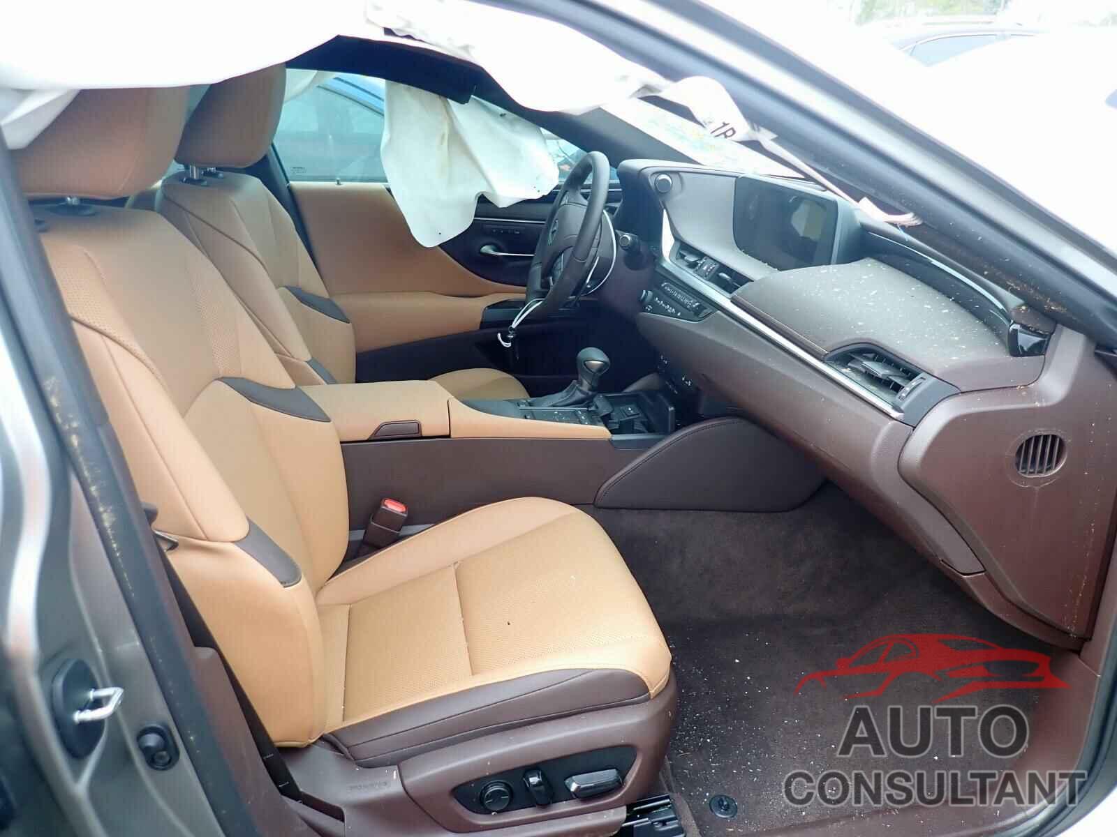 LEXUS ES350 2020 - 58ADZ1B16LU052995