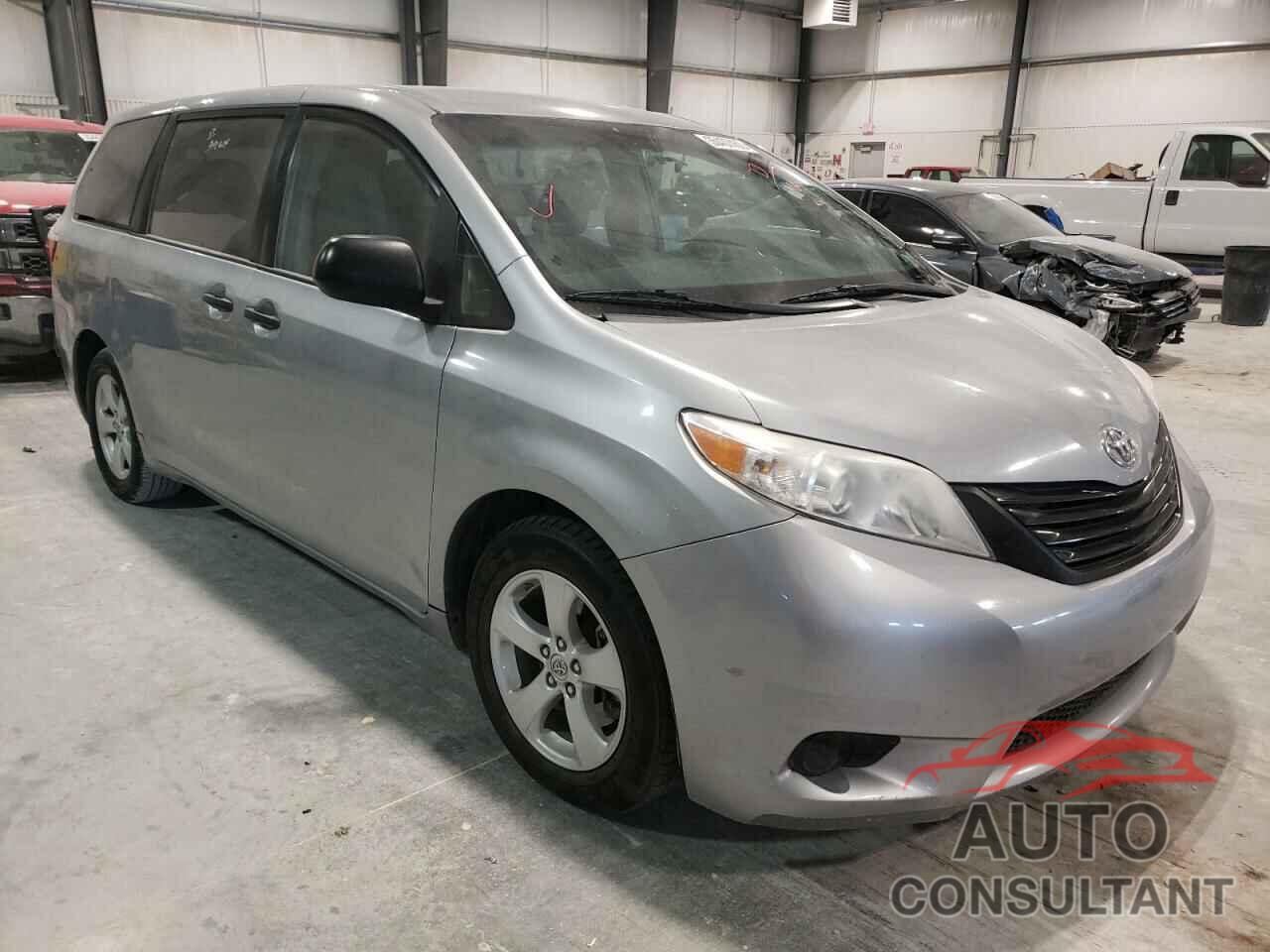 TOYOTA SIENNA 2017 - 5TDZZ3DC8HS891361