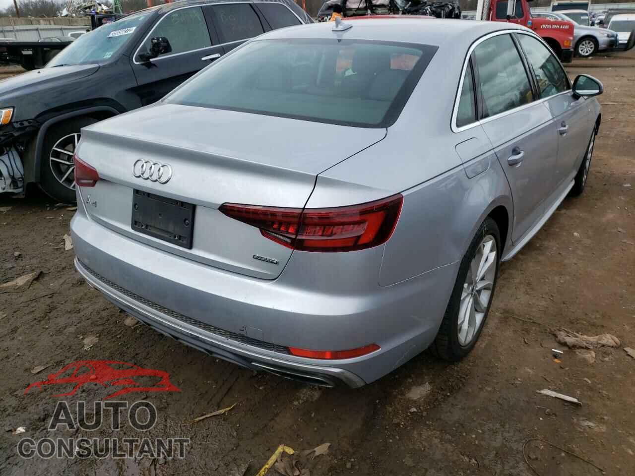 AUDI A4 2019 - WAUDNAF43KN019065