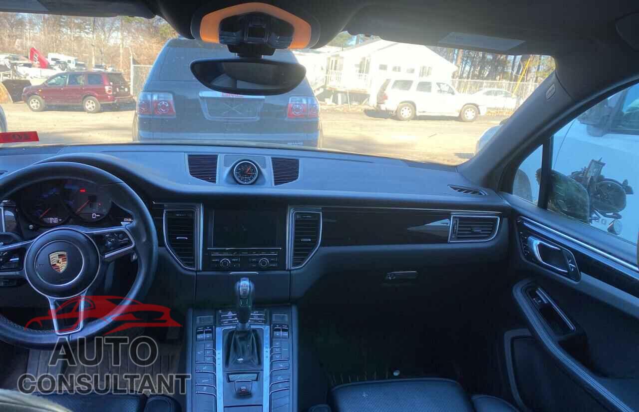 PORSCHE MACAN 2016 - WP1AB2A58GLB45735