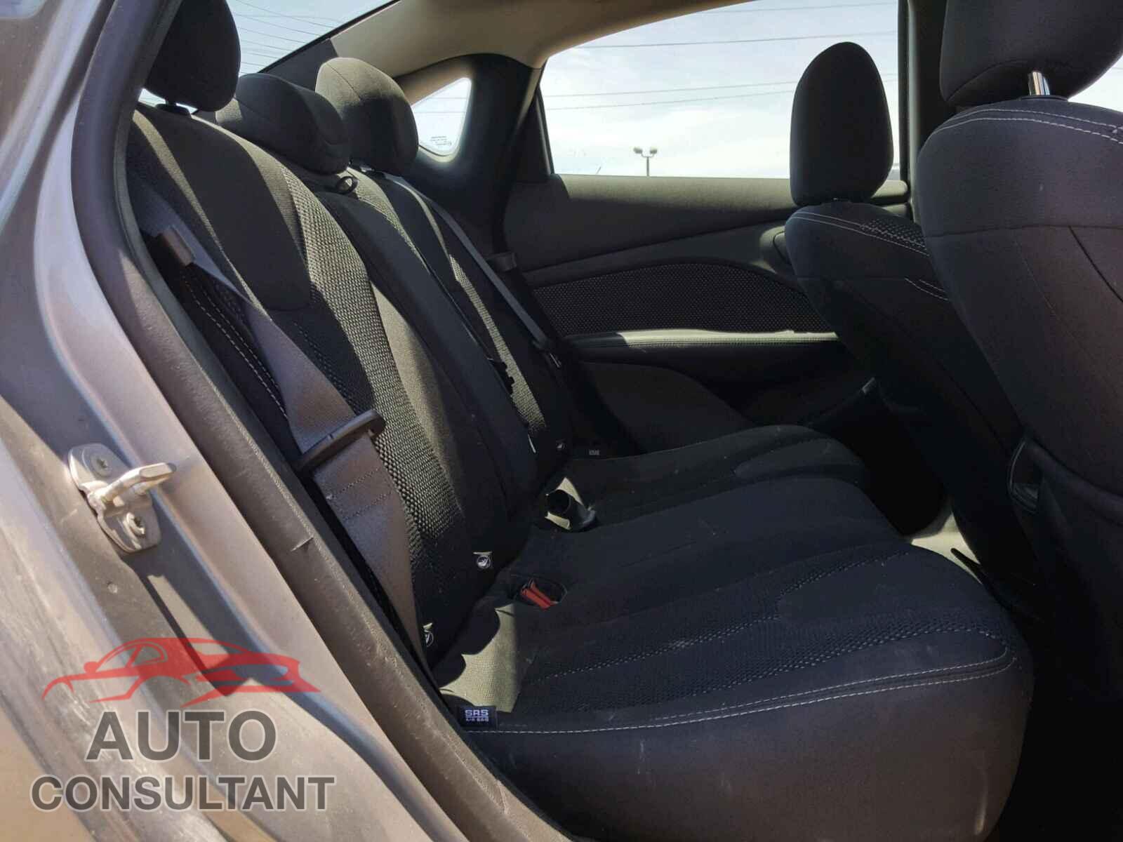DODGE DART 2015 - 1C3CDFBB8FD369052