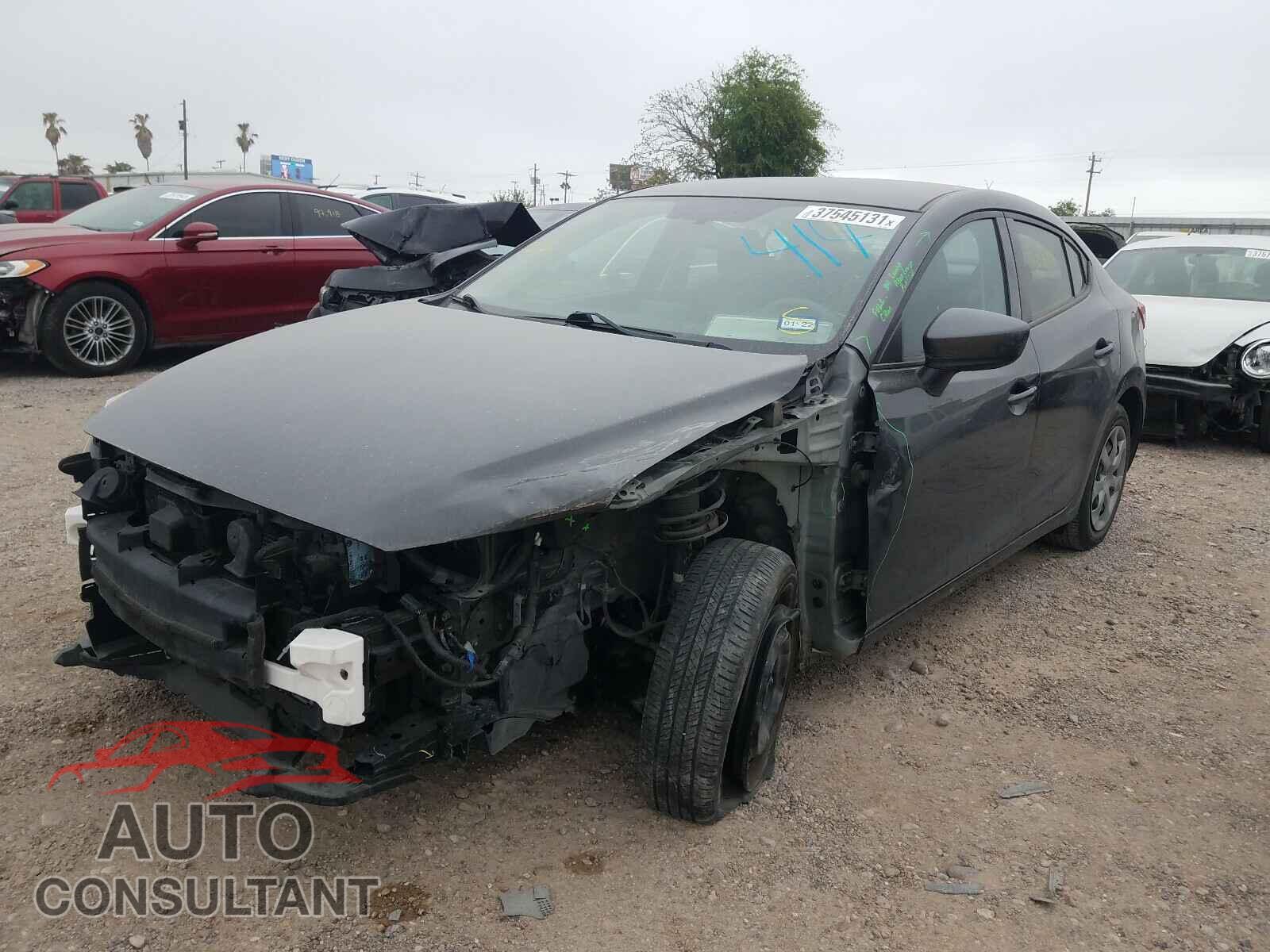 MAZDA 3 2017 - JM1BN1U70H1101343