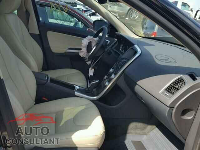 VOLVO XC60 2016 - YV4612RK7G2843177