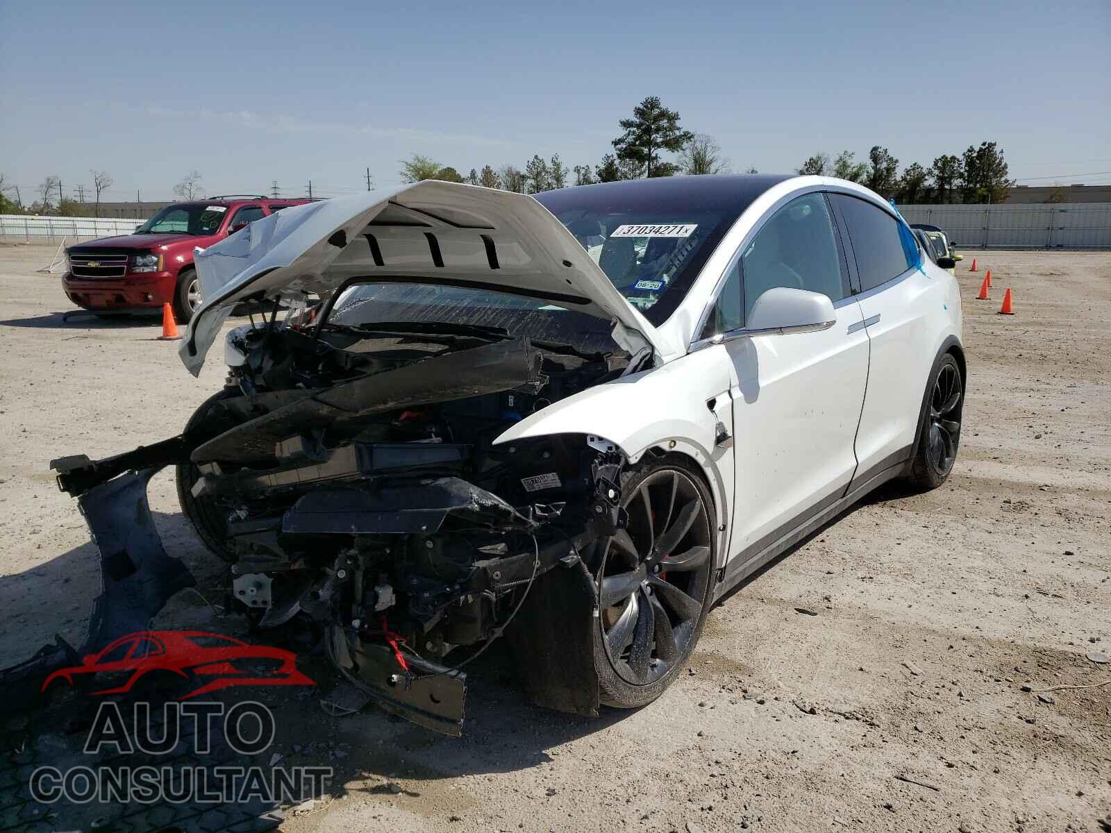 TESLA MODEL X 2019 - 5YJXCBE40KF145864