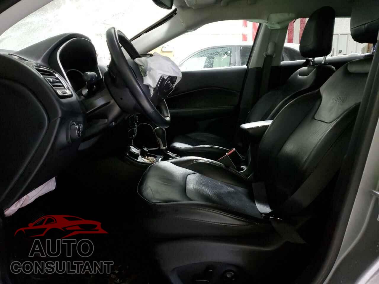 JEEP COMPASS 2018 - 3C4NJDCB9JT360296