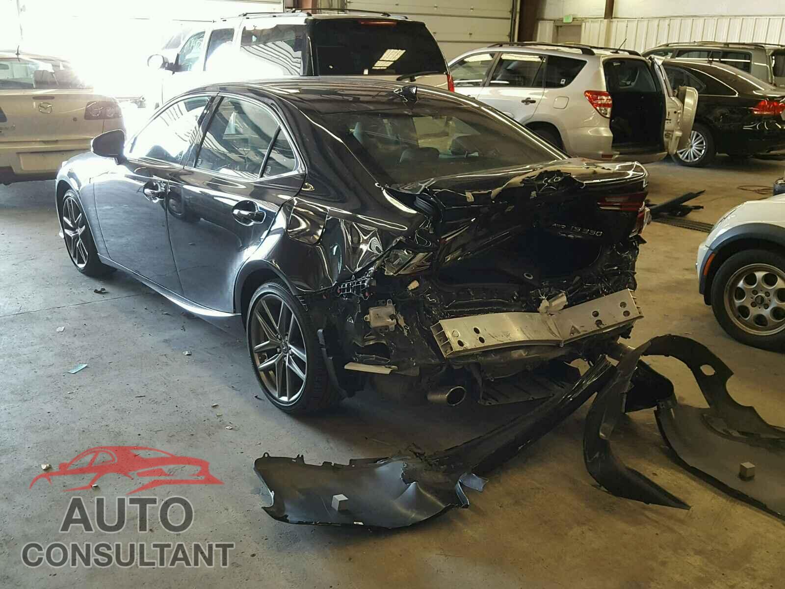 LEXUS IS 2015 - JTHCE1D26F5009442